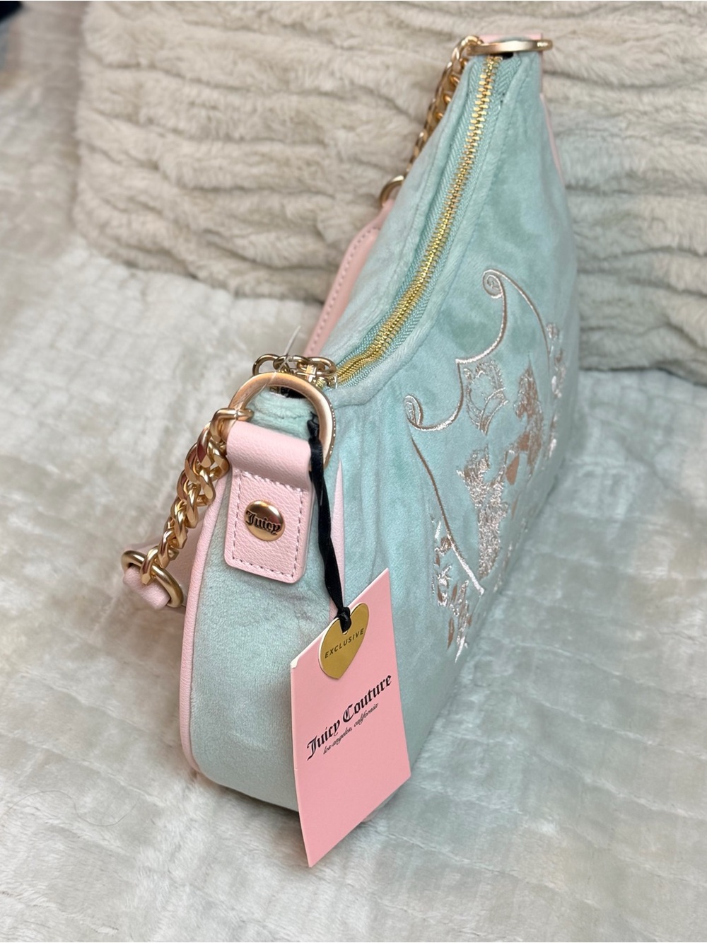 NWT Viral Juicy Couture New Love Chapter Shoulder Bag Frosty Green Velour Crest - Picture 5 of 16